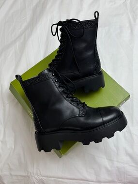 Tory Burch Chunky Black Lug Sole Combat Boots Leather Platform Ankle Boots US 10